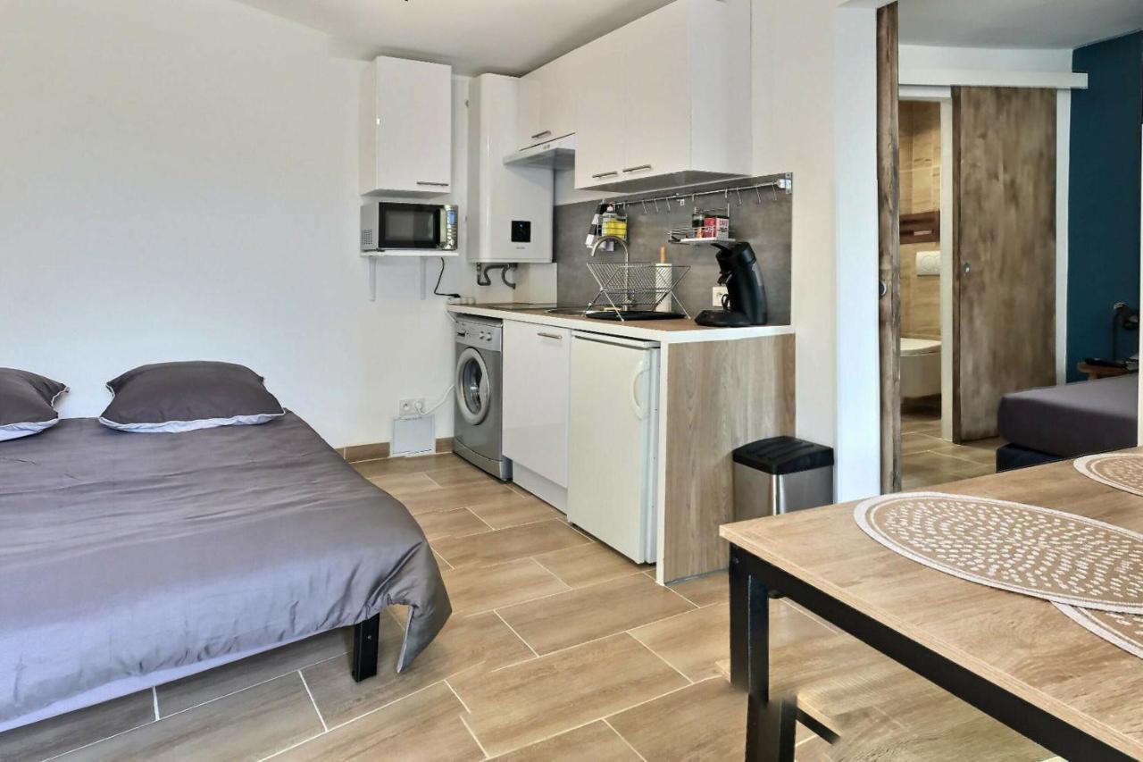 Bleu Lavande - Coquet Appartement Ambiance Village Истр Екстериор снимка