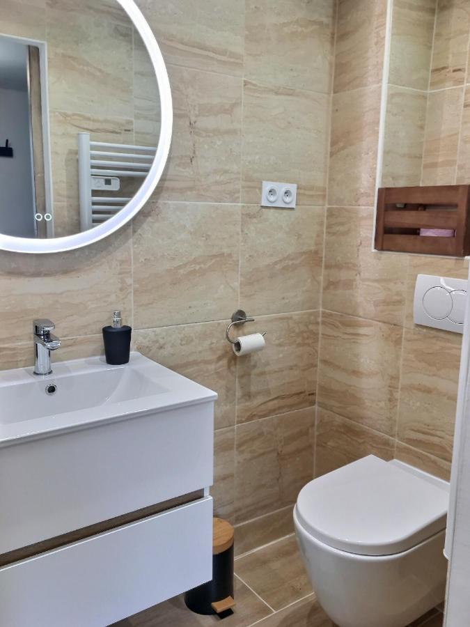 Bleu Lavande - Coquet Appartement Ambiance Village Истр Екстериор снимка